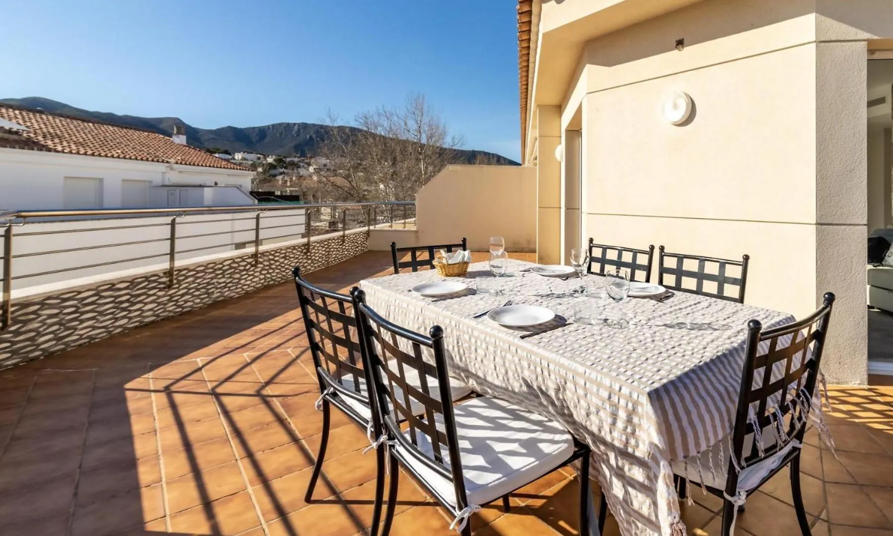 Port De Llanca 37 Atico Con Terraza Y Vista Al Mar Apartamento